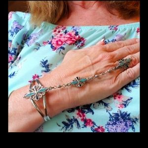 Turquoise chip and onyx inlay gypsy style bracele